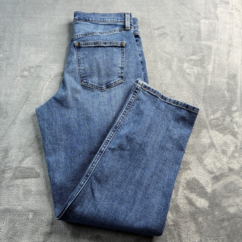 LL Bean Classic Fit Womens Jeans Blue Med Wash Denim Size 10 Reg Made in‎ Mexico